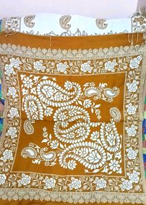 White &amp; Gold Paisley Dupatta/Scarf