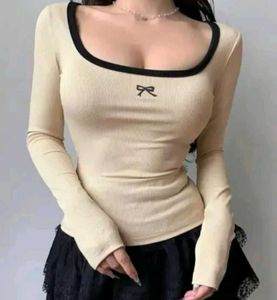 Ribbed Knit Top with Bow Detail