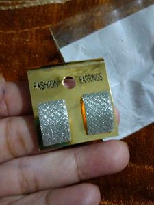 Sparkling Fashion Earrings