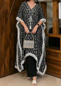 Stylish Black &amp; White Printed Kaftan Kurta