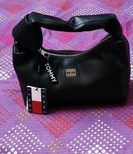 Tommy Jeans TJW City Girl Shoulder Bag