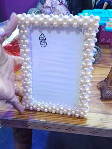 Pearl Photo Frame