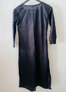 Black Embroidered Kurta