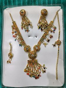 Multicolour Necklace Set