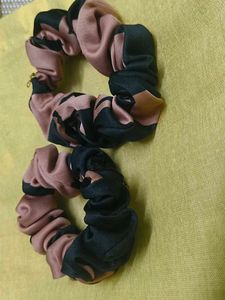 Chic Scrunchie Set