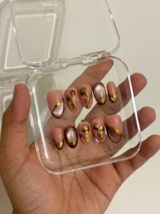 Elegant Rose Press-On Nails