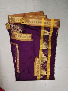 Very Pretty Pattu Saree With Blouse