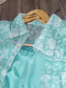 Georgette Shirt With Silk Inner Sleeveless