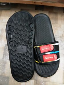 Supereme Black Slides