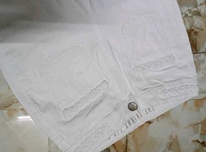 Stylish White Straight Leg Jeans