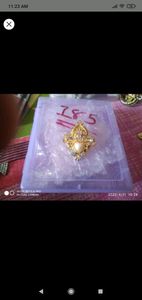 1 hair pin n 3 saree pins