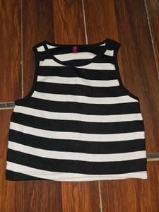 Chic Striped Sleeveless Top