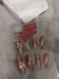 DIY Red &amp; Gold Nail Set