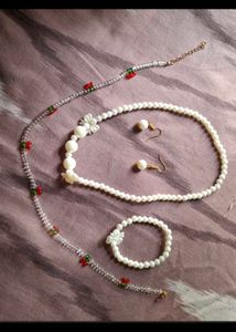 neckpiece