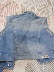 Stylish Denim Vest with Embellishments