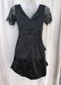 968. Chic Black Lace Sleeve Dress