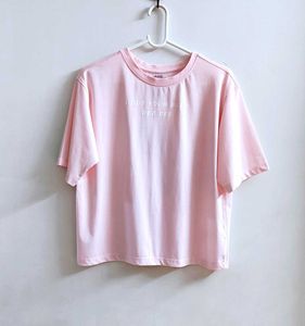 🩷 New (without Tag) Soft Fabric T-Shirt