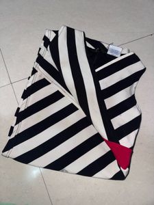 Chic Black &amp; White Striped Dress