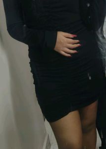 V-Neck Black Dress perfect for party bodycon dres