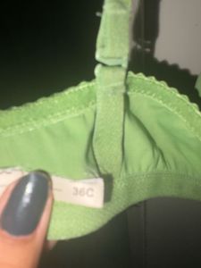 t shirt Bra sage green