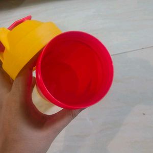 Wonder Woman Shaker Bottle