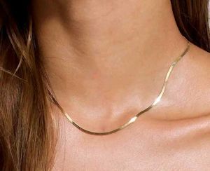 Elegant Gold Herringbone Necklace
