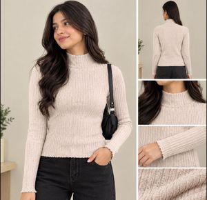 Ribbed Turtleneck Long Sleeve Top