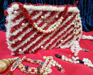 🌹Red &amp; White handmade Striped Fuzzy Clutch