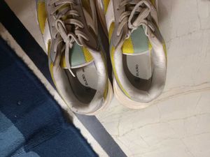 Zudio Stylish Chunky Sneakers