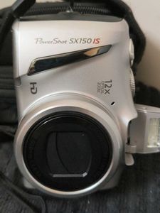 🚨Canon Digital Camera with Case &amp; SD Card