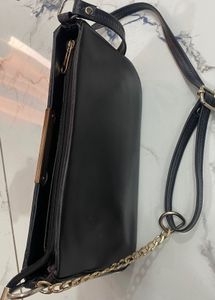 Chic Black Crossbody Bag