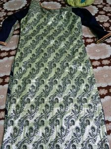 Beautiful and elegant straight partywear shawl woo