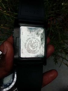 2 Stylish Watches - Not working