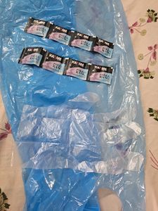 Kadam Fabric Dye. Set Of 4 Packets, Each 5 Gms. For Fabric Dyeing. Includes Plastic Apron And Gloves