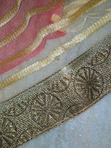 new Elegant Saree with Golden Border blou