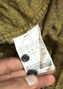 Men's Textured Button-Down Shirt