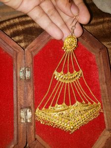 Exquisite Gold Tone Chandelier Earrings