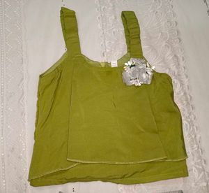 Girls' Green Top &amp; Skirt Set