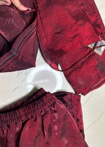 Nishorama Laila Maroon Fendi Kurta Pant &amp; Dupatta