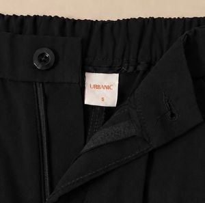 Chic Black Wide-Leg High-Waist Trousers