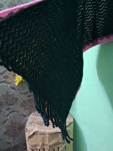 Cozy Black &amp; Pink Knit Shawl New🩷🖤