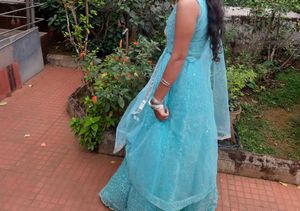 🩵 Grand Blue Netted Lehenga Choli Set