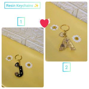 ✨ Handmade Resin Initial Keychains ✨🩷