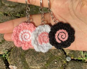 Handmade Crocheted Flower keyring🍥