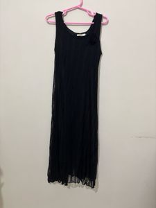 Elegant Black Stretchable Gown