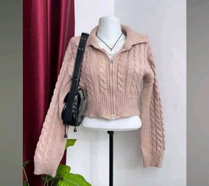 beutiful pink knitted sweater