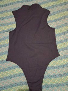 Ribbed  Black Zipper Bodysuit