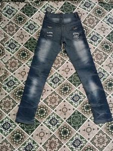 Stylish Ripped Jeans