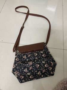 Zouk Floral Crossbody Bag