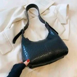 Chic Black/brown Croc Shoulder Bag